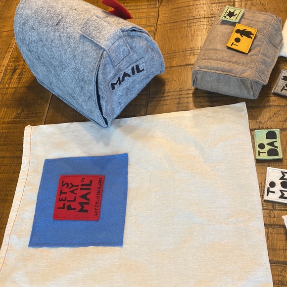 Let’s Play Mail cloth and felt playset!  EUC - Picture 2 of 6